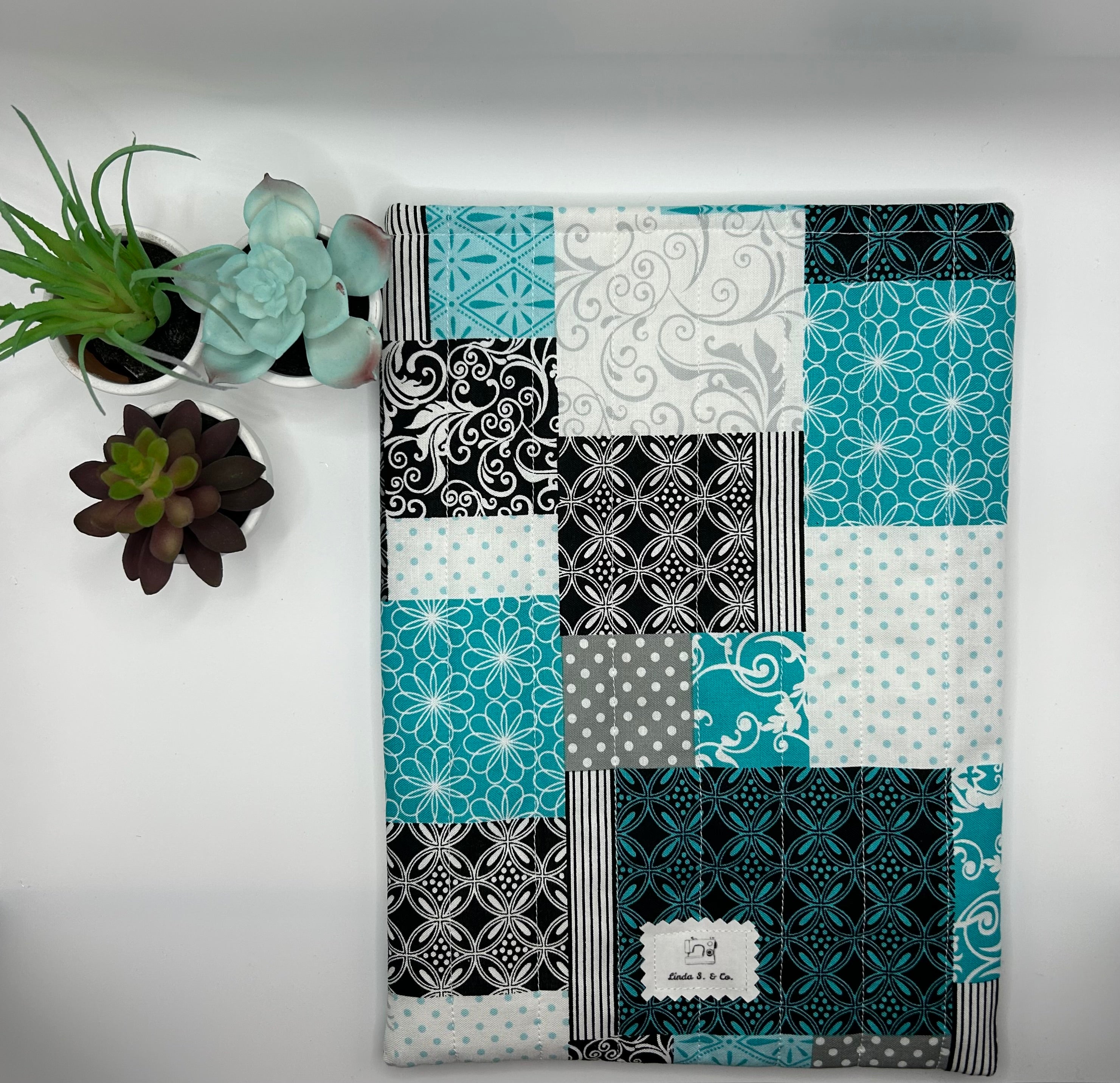 Aqua Belle Large Book Sleeve