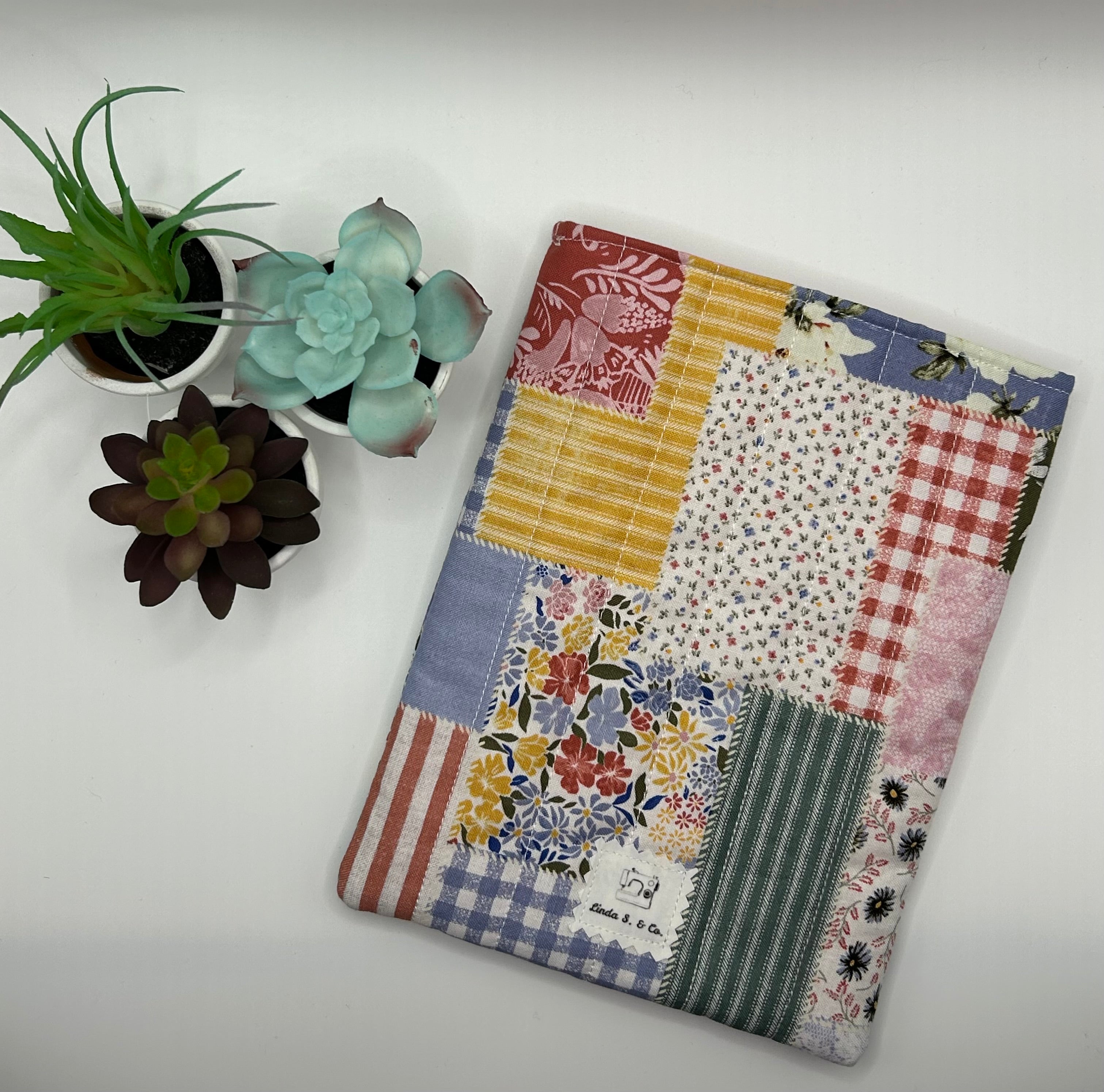 Farmhouse Blossoms Kindle Sleeve